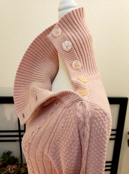 Sweater - Picture 7 of 7